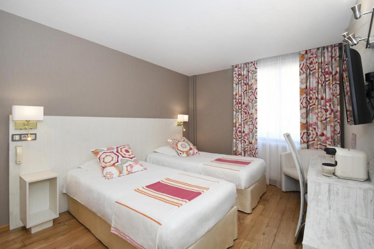 Logis Hotel Du Centre - Halte Ideale En Cyclotourisme Avec Garage A Velos Clos مولشا المظهر الخارجي الصورة